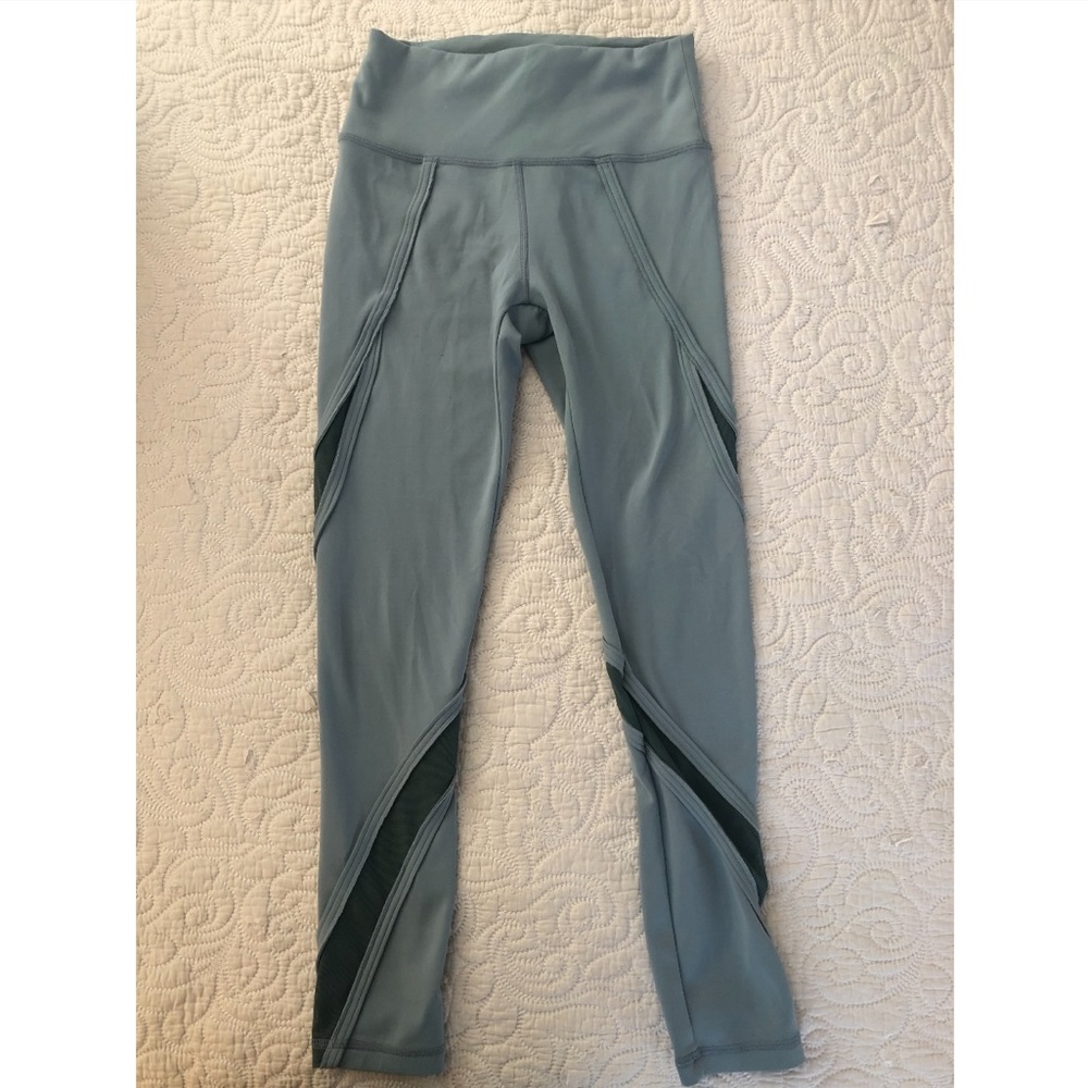 Free People Movement Leggings in Size Small
